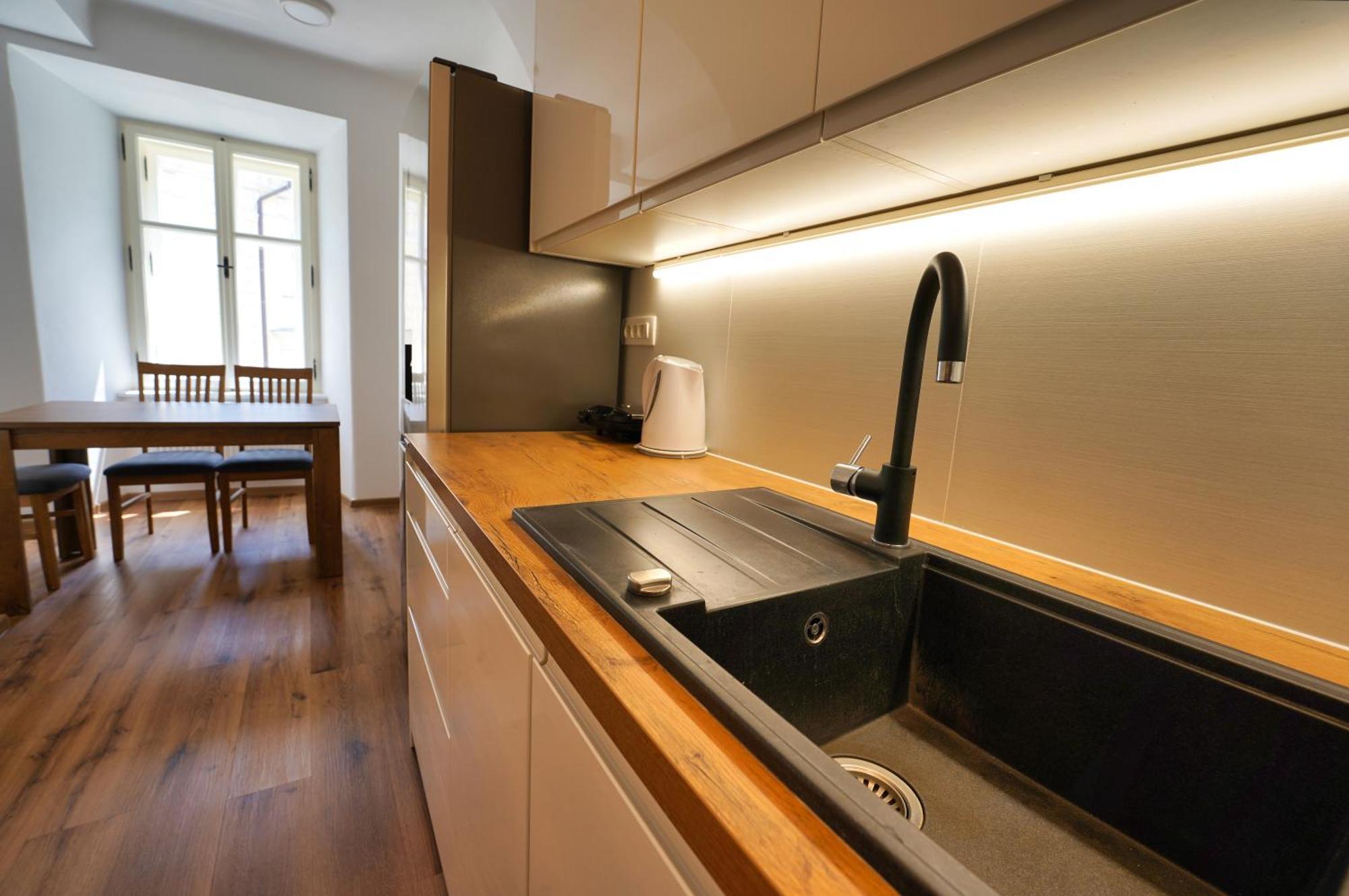 Apartments Metro 7 Λιουμπλιάνα Εξωτερικό φωτογραφία