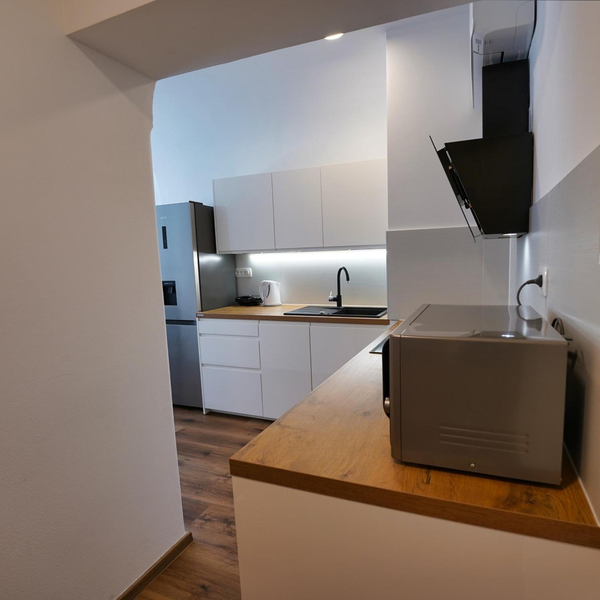 Apartments Metro 7 Λιουμπλιάνα Εξωτερικό φωτογραφία
